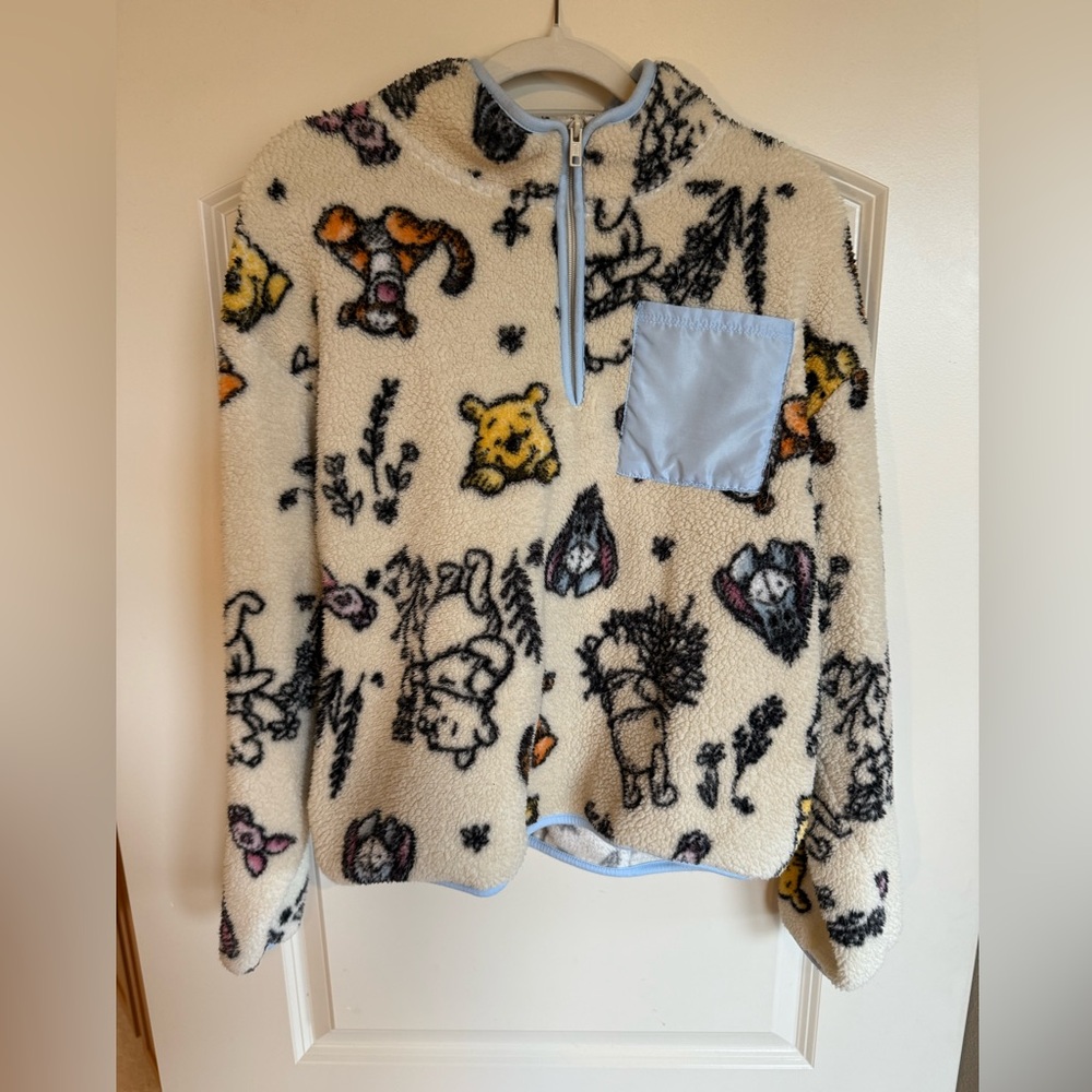 Disney Winnie the Pooh women’s quarter zipped soft fleece size large